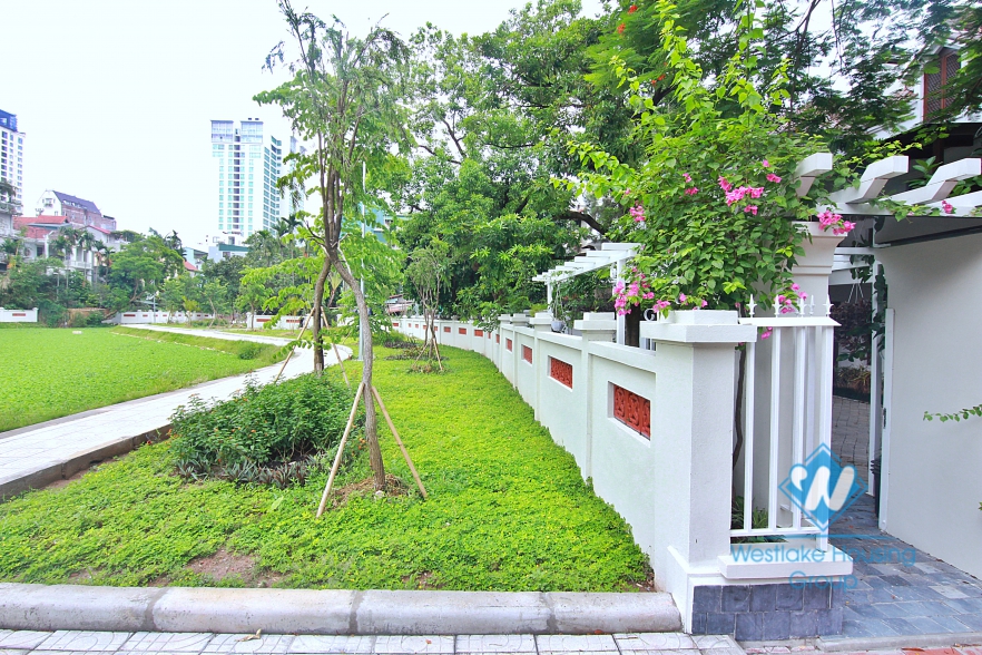 Cosy house with large yard and garden for lease in Xuan Dieu street, Tay Ho, Hanoi
